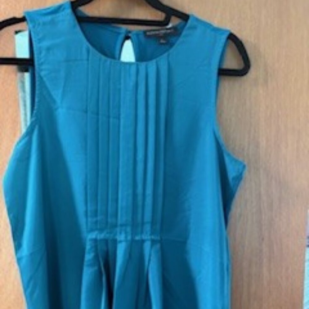 Women’s teal size S Banana Republic Sleeveless top